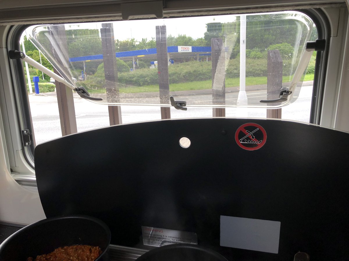 RubbishWife's tweet photo. The first #kitchenviews of the trip. It’s a doozy https://t.co/H5WEJVbVF3