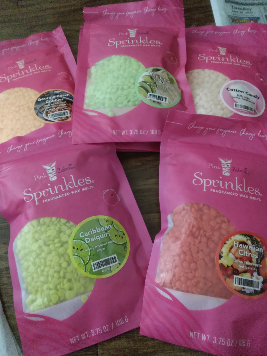 dannysgirl1975's tweet photo. My house is going to be smelling good with Pink Zebra sprinkles. #keylimecake #cottoncandy #caribbeandaiquiri #Hawaiiancitrus #gerogiapeachcobbler
Thanks @PinkZebraHome https://t.co/UVTAKAjQ20