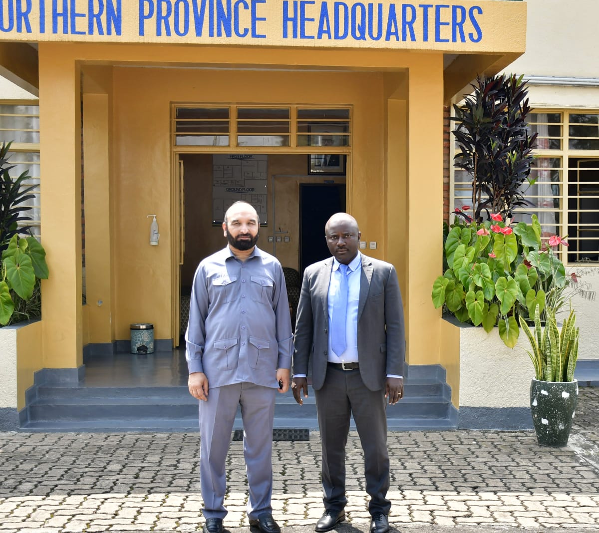 PakinRwanda's tweet photo. Ambassador Naeem Khan had a fruitful meeting with Mr. Maurice Mugabowagahunde, Governor of the Northern Province. The meeting covered a wide range of issues, including education, skill development, business opportunities, increasing bilateral trade, https://t.co/a3FmbZukvg