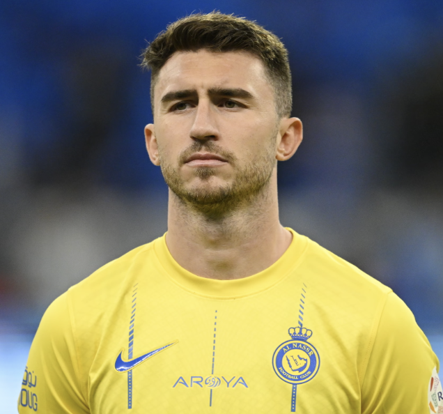 DeadlineDayLive's tweet photo. 🚨 Al-Nassr are open to selling Aymeric Laporte this summer, with  a club in Spain already seeing a €7m bid rejected.

Other bids are now under consideration.

(Source: @RudyGaletti) https://t.co/5GJRW8dkts
