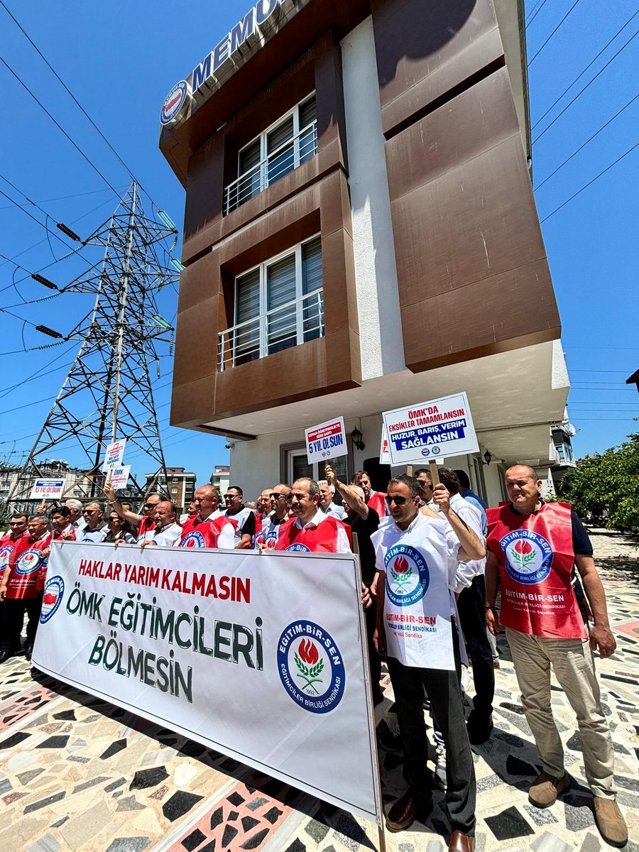 lexixiao1111's tweet photo. Öğretmenlik Meslek Kanunu içerisinde yer almayan;

☑️ Şube Müdürleri
☑️ İlçe Müdürleri
☑️ İl Müdür Yardımcıları
☑️ Eğitim Müfettişleri

#OMKEgitimcileriBolmesin
diye meydanlardan ses yükselttiler.

@RTErdogan
@dbdevletbahceli
@Yusuf__Tekin
@memetsimsek
@_aliyalcin_

ORDU https://t.co/cl1PlcfBys