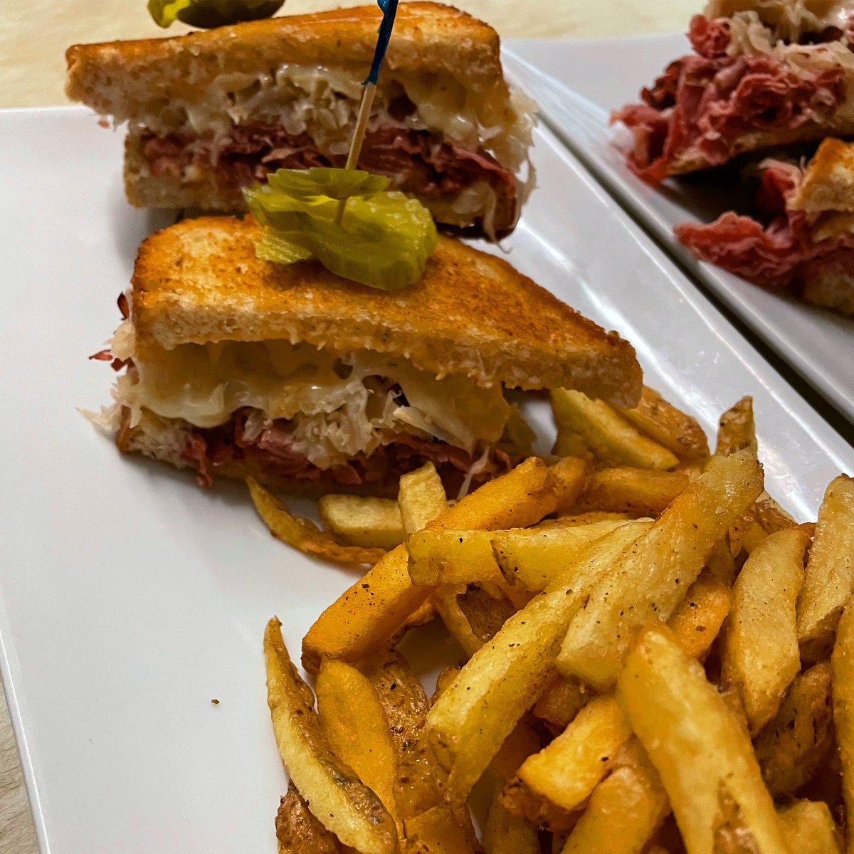 MugsPubCalgary's tweet photo. Monday at Mugs! It’s Jam Night! 8pm start time!
Monday Specials:
-$6 PBR Tall Cans & Pints!
-$2 Off Sandwich’s!
-$5 Jim Bean & Red Stag!
Happy Hour is 4-7! Kitchen is open until midnight!
#yyc #yycpubs #yycbeer #yyceats #yycmusic #yycmusicians #yycmusicscene #yychappyhour https://t.co/Zstybe2lvd