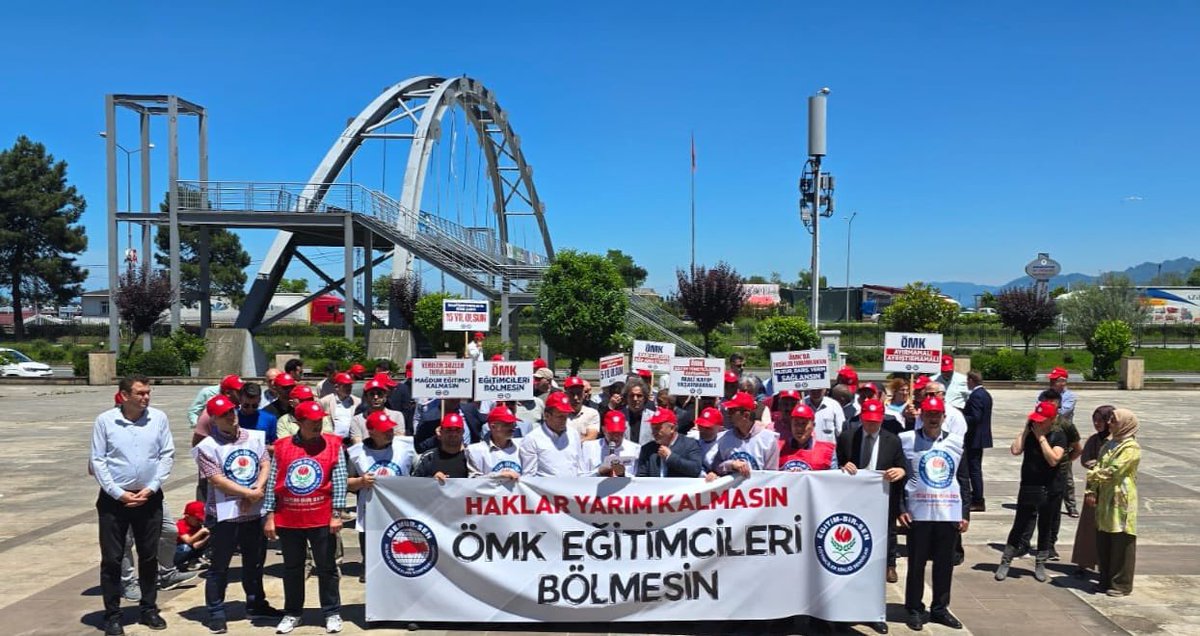 Öğretmenlik Meslek Kanunu içerisinde yer almayan;

☑️ Şube Müdürleri
☑️ İlçe Müdürleri
☑️ İl Müdür Yardımcıları
☑️ Eğitim Müfettişleri

#OMKEgitimcileriBolmesin
diye meydanlardan ses yükselttiler.

<a href="/RTErdogan/">Recep Tayyip Erdoğan</a>
<a href="/dbdevletbahceli/">Devlet Bahçeli</a>
<a href="/Yusuf__Tekin/">Yusuf Tekin</a>
<a href="/memetsimsek/">Mehmet Simsek</a>
<a href="/_aliyalcin_/">Ali YALÇIN</a>

RİZE