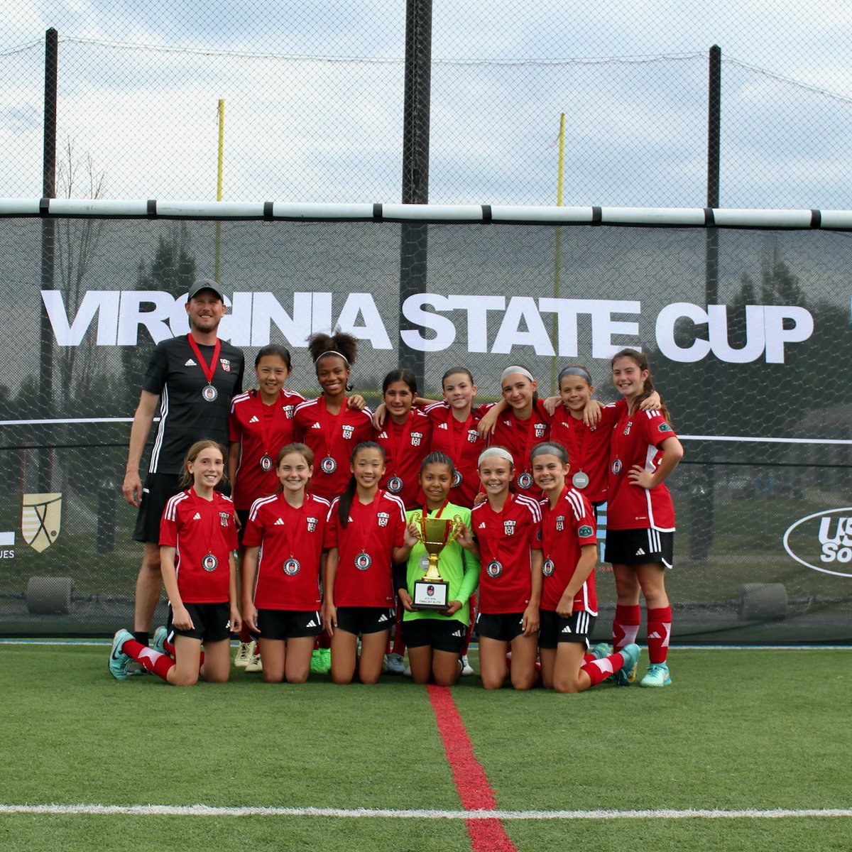 ViennaSoccer's tweet image. State Cup Finalists‼️

Congratulations to our ‘12 Phoenix team on an incredible season and run in the state cup!

You should be proud of all the hard work and effort you put in girls!

#vysproud #statecup
#alifetimeofsoccer