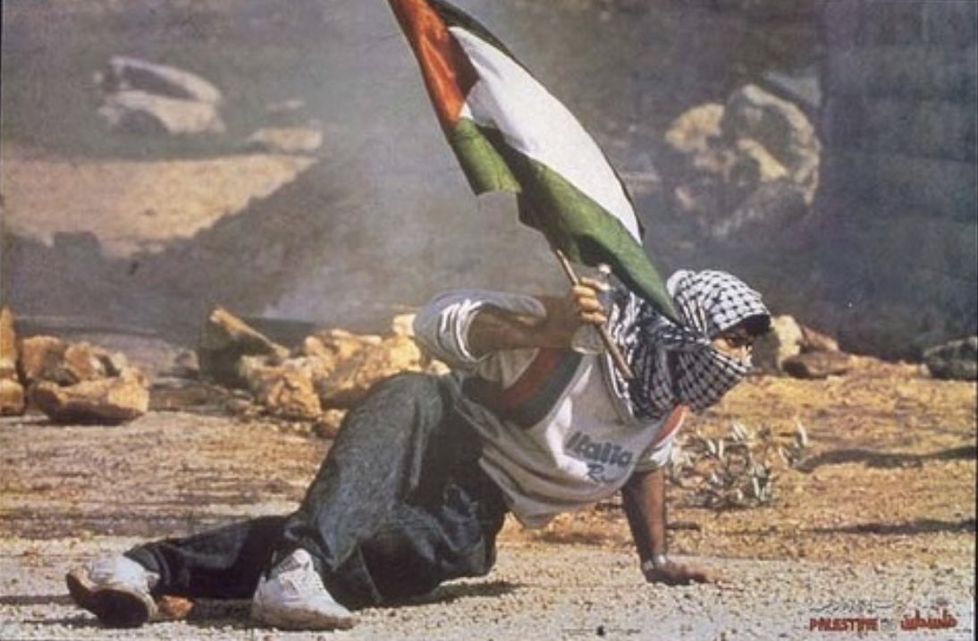vampl0vrrr's tweet photo. first intifada, 1987. https://t.co/iZXgv9BJ5x