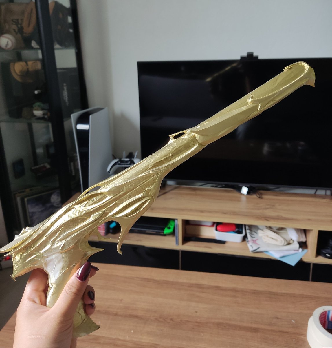 3DSchmiede's tweet photo. Habe letztens die Sovereign Ghost von @VALORANTde gedruckt. Die Farbe muss nur noch trocken und die abgeklebten Stellen abgezogen werden.

Bin schon gespannt wie ein Bogen auf das Endergebnis 👀 https://t.co/5Oas0Ni5VP