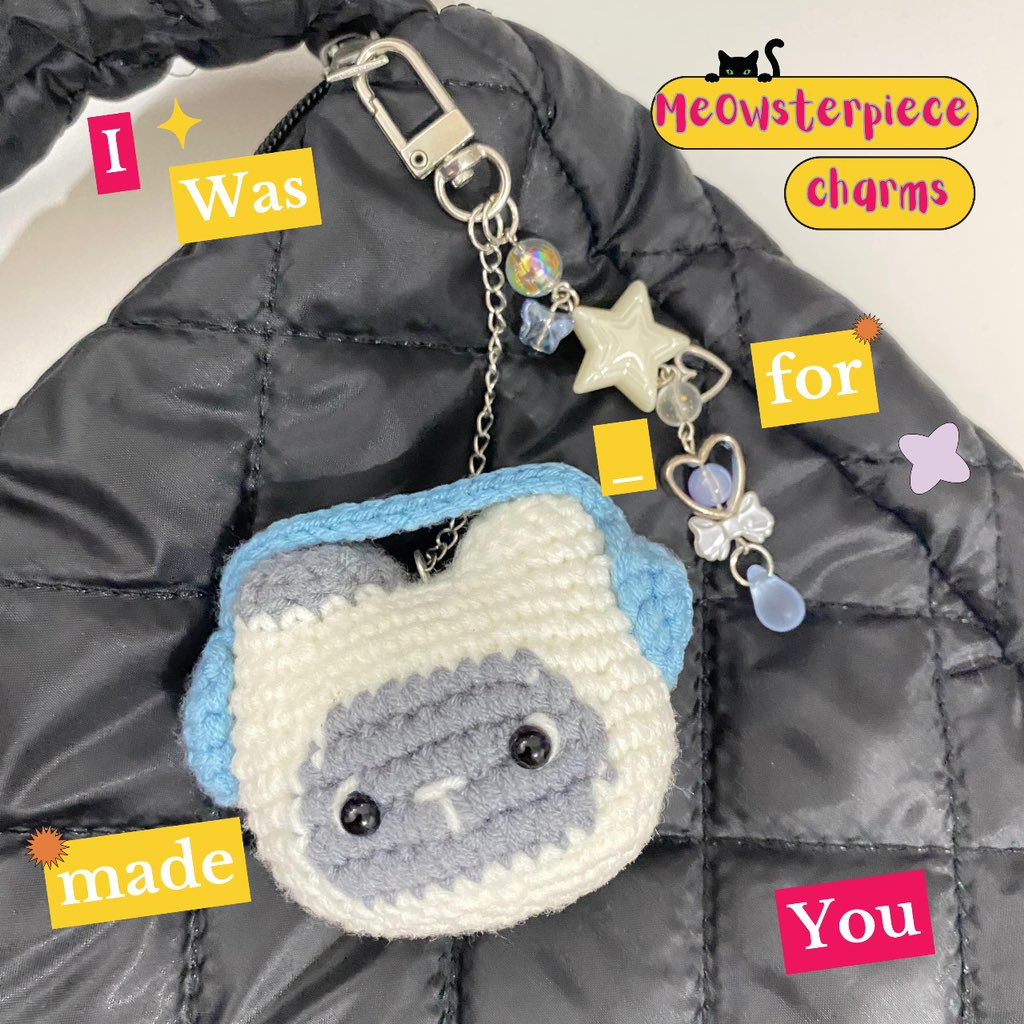 Iwasmadefor_You's tweet photo. ‧˚꒰🐾꒱༘⋆  ￼Meowsterpiece_ Bag charm by IWasmadefor_You. 🐈‍⬛ྀི

Material : Milk Cotton Yarn
Panjang : 19cm
Meowsterpiece (Cat Head) : 9cm

Side Notes!

⭐ Pre-Order! (3-5 days) dikirim sesuai pesanan. 
⭐ Cocok untuk gantungan tas. https://t.co/TzdIeaafGT