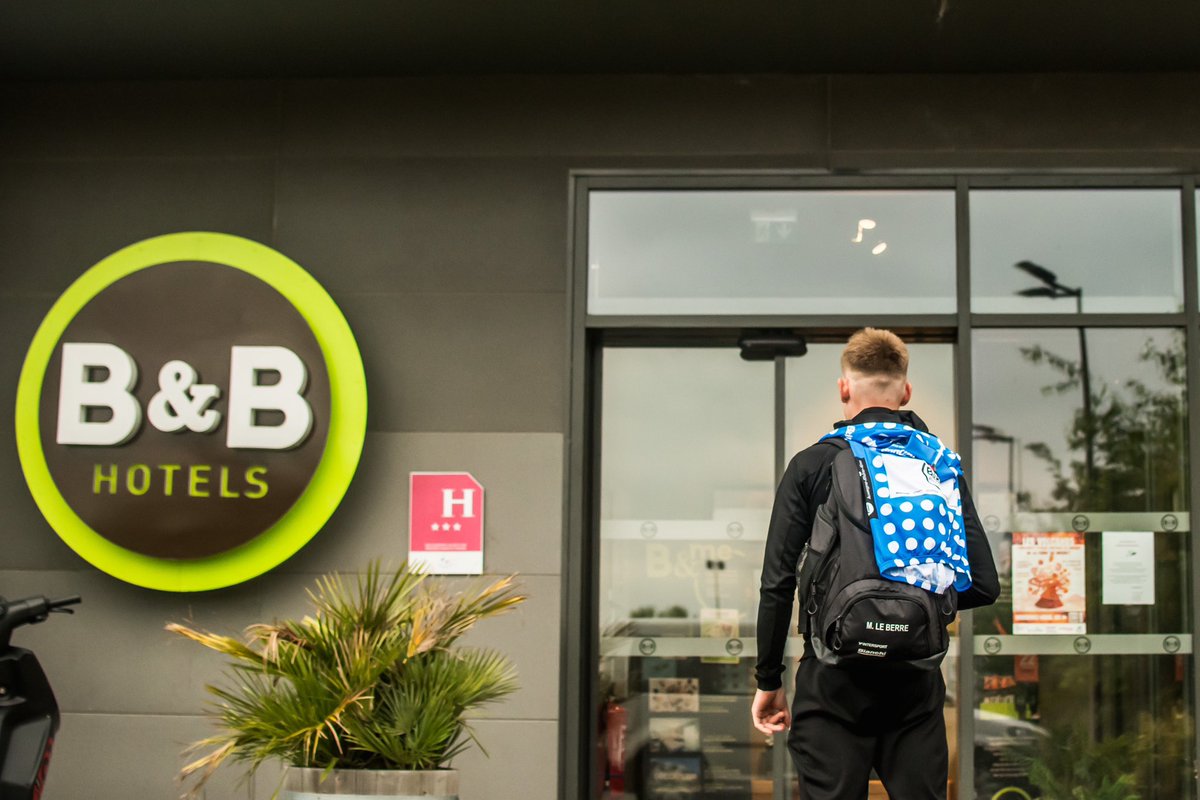 Le maillot à pois arrive à la maison 🏠 

🫶 <a href="/BBHotelsFR/">B&B HOTELS France</a> 
#Dauphiné