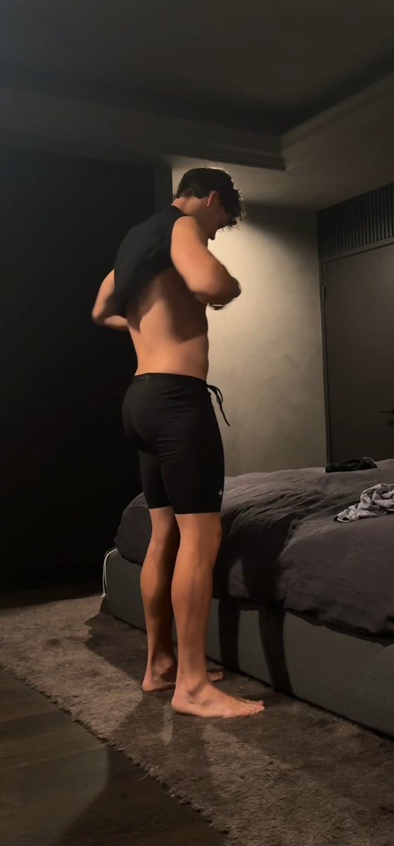 peachyybeck's tweet photo. noah beck’s ass is one of the best in the game https://t.co/4hPWiKDFWe