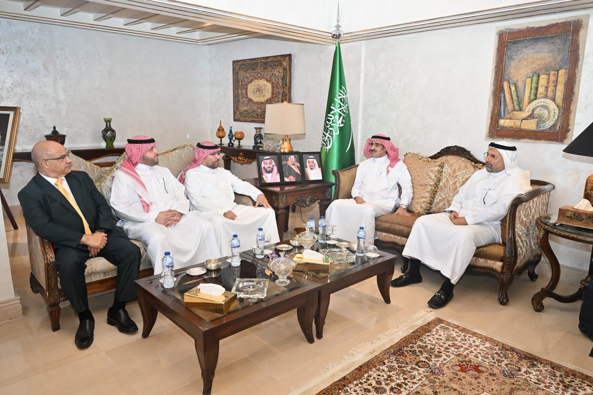 KSAembassyTN's tweet photo. أقام سفير خادم الحرمين الشريفين لدى تونس الدكتور عبد العزيز بن علي الصقر مأدبة غداء على شرف وفد مجلس الصحه لدول مجلس التعاون لدول الخليج العربية ، ووفد من بوابة البحر الاحمر يزورون تونس حالياحضر الاستقبال  أعضاء رؤساء الملحقيات بسفارة المملكة لدى تونس وعدد من منسوبي السفارة . https://t.co/odb5mttk35