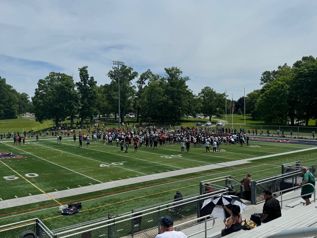 Dereon Sincere Duran (@sincereduran) on Twitter photo I want to thank everyone at the FDU Mega Camp, to all the coaches. It was a great experience and event. Until next time.
<a href="/FDUFootball/">FDU Football</a>
<a href="/CoachAVC_FDU/">Anthony Van Curen</a>
<a href="/LamarMcKnight_/">Lamar McKnight</a>
<a href="/HCHawksFB/">Hudson Catholic Regional HS</a>
<a href="/CCills24271/">Chris Cills</a>
<a href="/CoachKenMaxwell/">Coach Maxwell</a>
<a href="/FDUDevils/">FDU Devils Athletics</a>
Work, then work harder, until your work speaks for you. I want to thank everyone at the FDU Mega Camp, to all the coaches. It was a great experience and event. Until next time.
<a href="/FDUFootball/">FDU Football</a>
<a href="/CoachAVC_FDU/">Anthony Van Curen</a>
<a href="/LamarMcKnight_/">Lamar McKnight</a>
<a href="/HCHawksFB/">Hudson Catholic Regional HS</a>
<a href="/CCills24271/">Chris Cills</a>
<a href="/CoachKenMaxwell/">Coach Maxwell</a>
<a href="/FDUDevils/">FDU Devils Athletics</a>
Work, then work harder, until your work speaks for you.