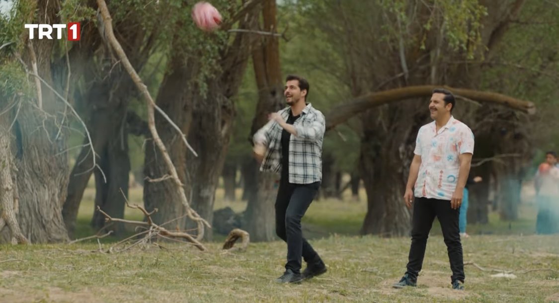 yıldızın parlasın her daim her projende iki

NiceÖdüllere MelisSevinç