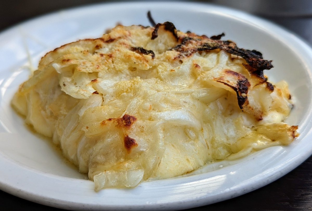 fmendiguren's tweet image. Sí, en Caseros hay una fugazzetta escandalosa: Santa Lucía. Vale la pena el viaje.