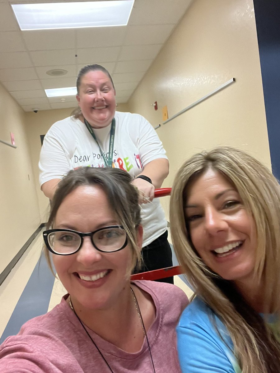 Ms. Cabrera tweet media