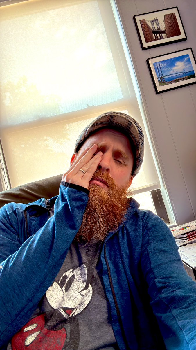 El Barba Roja blue check tweet media