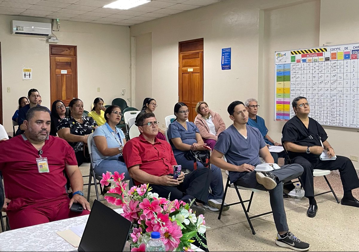 #Chiriquí | Directores médicos de la región participaron en un seminario sobre telemedicina aplicada en la especialidad de reumatología, que permitirá que los expertos asistan las consultas en la red básica de atención de todo el país.