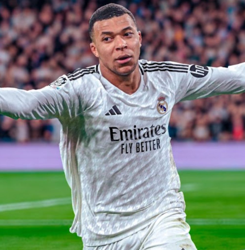 Real Madrid Fans 🤍 tweet media
