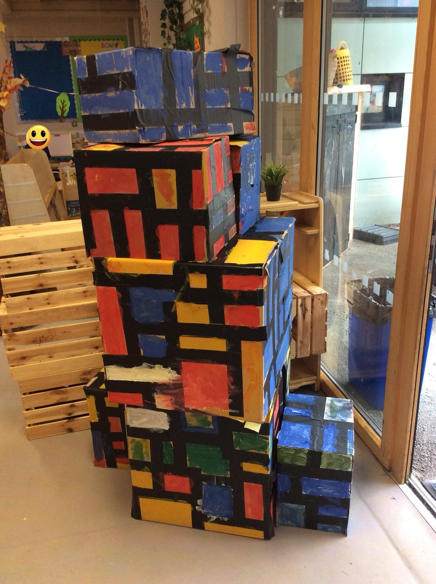 Art week this week! I am so proud of my reception children for making this Piet Mondrian inspired sculpture. Amazing how effective some recycled boxes and paint can be!👏🏼🎨

#EarlyYears #ArtWeek