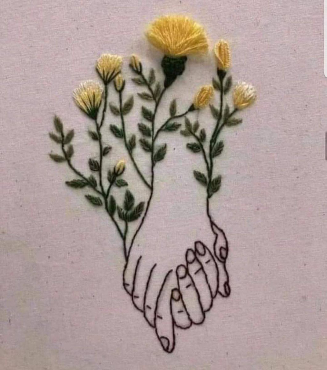 a11_'s tweet image. .

¶كل شيء كان لك ومعك
وحدك ياعظيمه .. 💙

 أسمع رسول أشواق قلبي يناديك
ترقص أماني نشوتي لاجل أشوفك

وأخذ من ظروف الرخاء وقت واعطيك
عسى الاماني يبدل اشكوك خوفك

تغلى يا سيد الغنادير واغليك
واجيب لك عمر الهنا في كفوفك

يجوز لي يا زين منك تغليك
واعرف واقدر يا حبيبي ظروفك
.