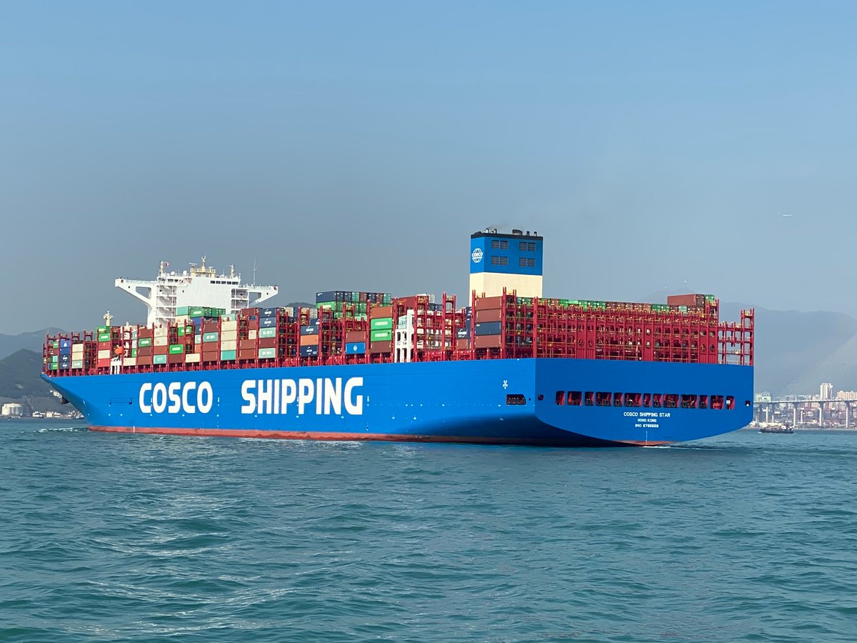 container_news's tweet photo. COSCO switches 16,000 TEU quartet to run on methanol

#COSCO #COSCOSHIPPINGLINES

 https://t.co/vAMBPpuckd https://t.co/OB9f3rO0yP