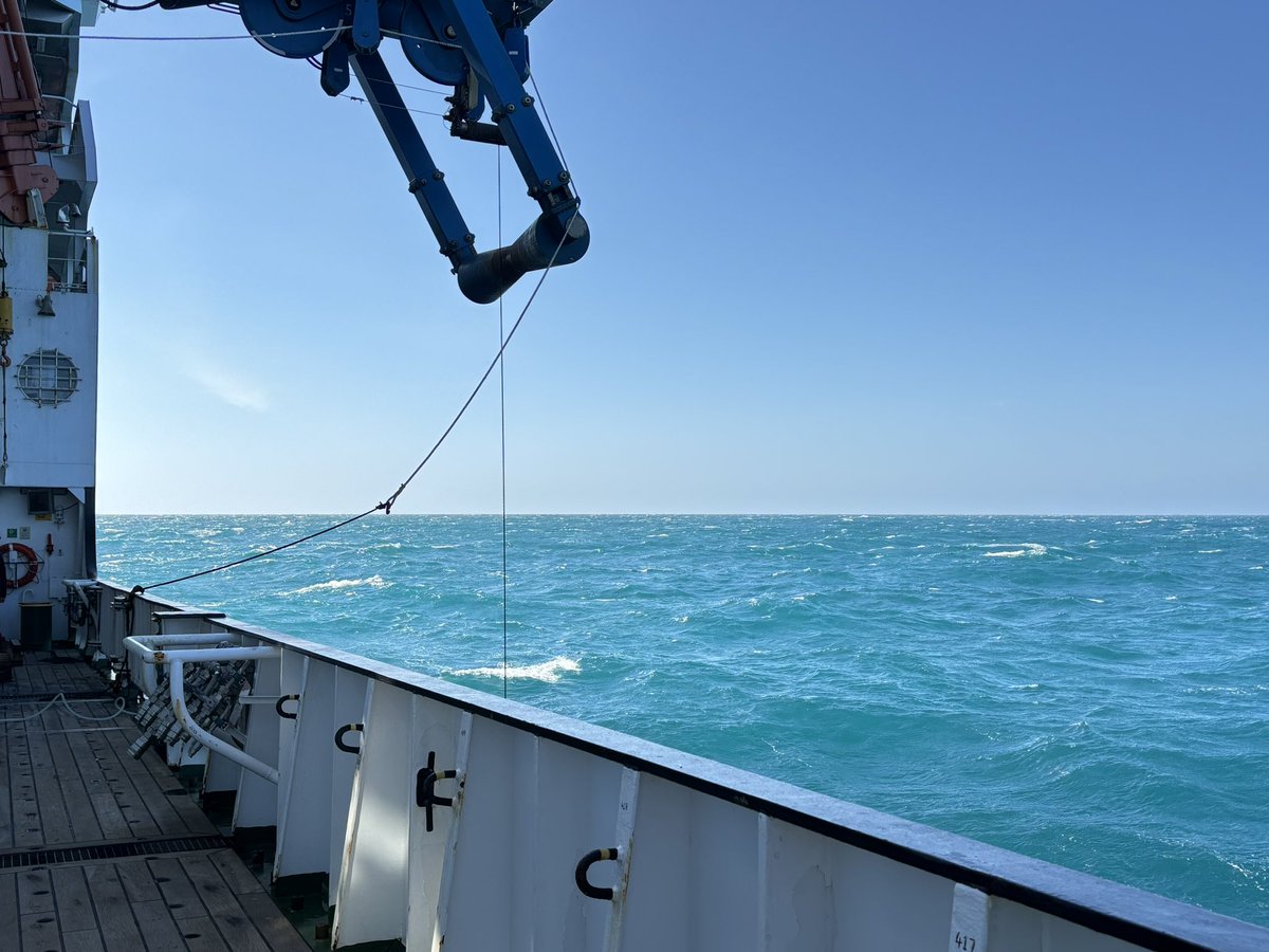 Ben Gustafson (@bengocean) on Twitter photo We’ve found the white water! This region looks like bright tropical water due to being “chalk” full of coccolithophores and their calcium carbonate liths, or shells. Just what we’ve been looking for on #DY180!
<a href="/LyellCentre/">Lyell Centre</a> <a href="/biocarbon_nerc/">BIO-Carbon</a> We’ve found the white water! This region looks like bright tropical water due to being “chalk” full of coccolithophores and their calcium carbonate liths, or shells. Just what we’ve been looking for on #DY180!
<a href="/LyellCentre/">Lyell Centre</a> <a href="/biocarbon_nerc/">BIO-Carbon</a>