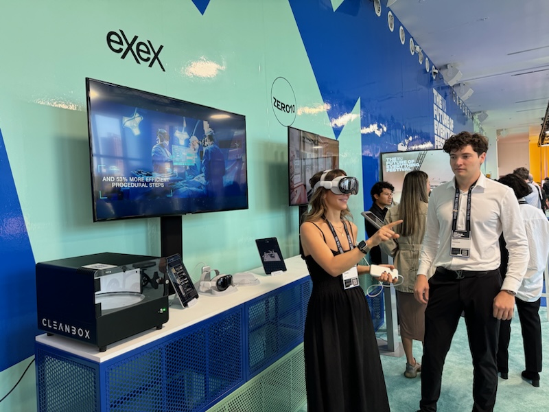 cleanboxtech's tweet photo. At the @WSJ The Future of Everything Festival #eXeX keeping #XRHygiene top of mind 😉 @Apple #AppleVisionPro #FutureOfEverything #VR #AR #XR #CleanboxClean https://t.co/9wCOdjGbsy