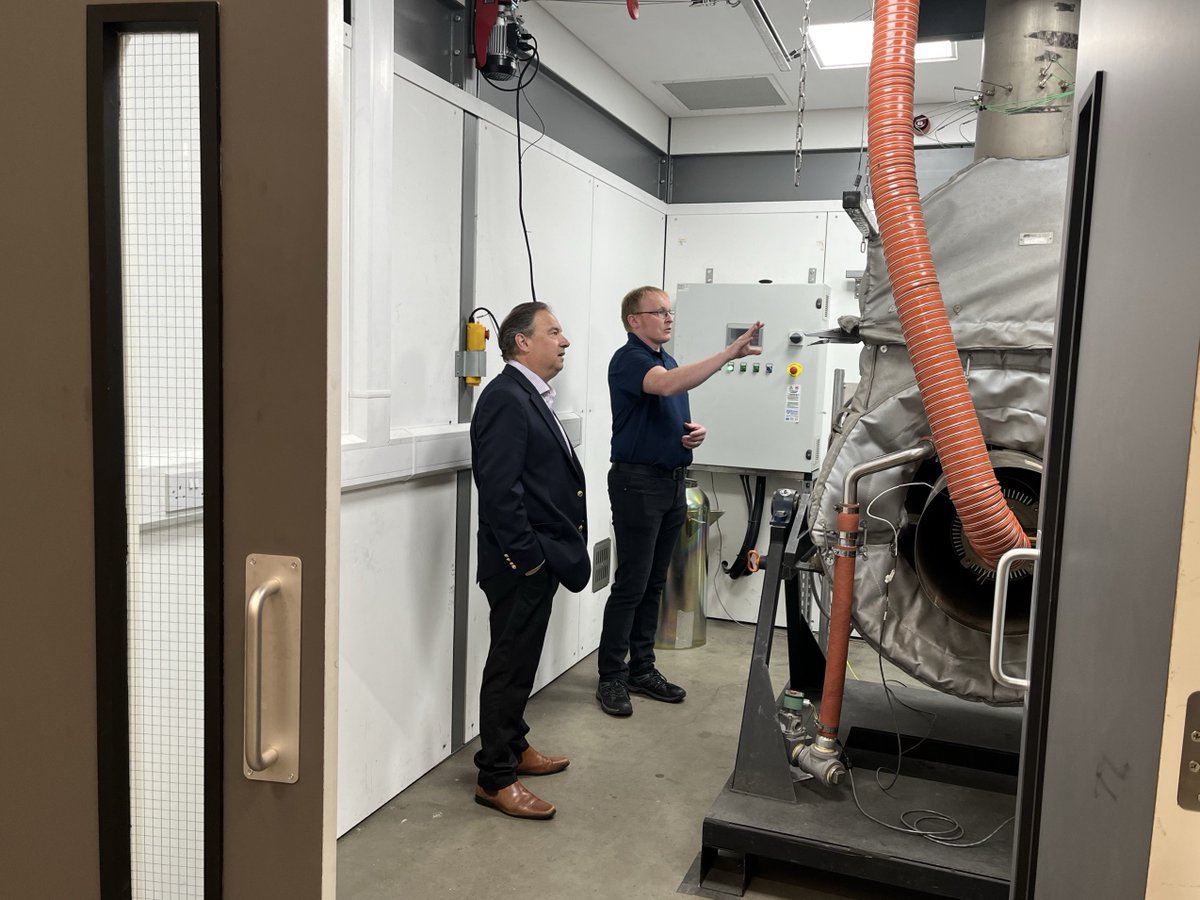 CapstoneEnergy's tweet photo. Exciting times at Capstone as our leadership team begins their journey through Europe, touching base with our UK hub and ready to meet our European distributors. Let's strengthen those connections! #TeamCapstone #StrengtheningBonds https://t.co/idfDlWkEoW