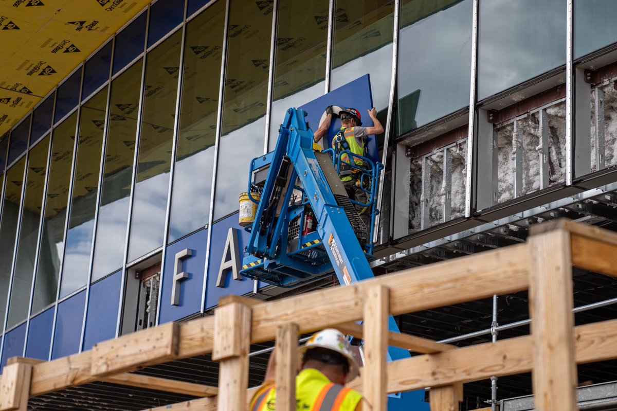 Air Force Falcons tweet media