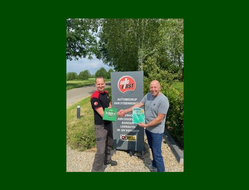 DVOkorfbal's tweet photo. AutoFirst van Steenbergen heeft als Silver Sponsor èn shirtsponsor van DVO/Transus B2 weer voor drie jaar verlengd! https://t.co/7Lo3DUYun5 https://t.co/qlzqNAGKV9