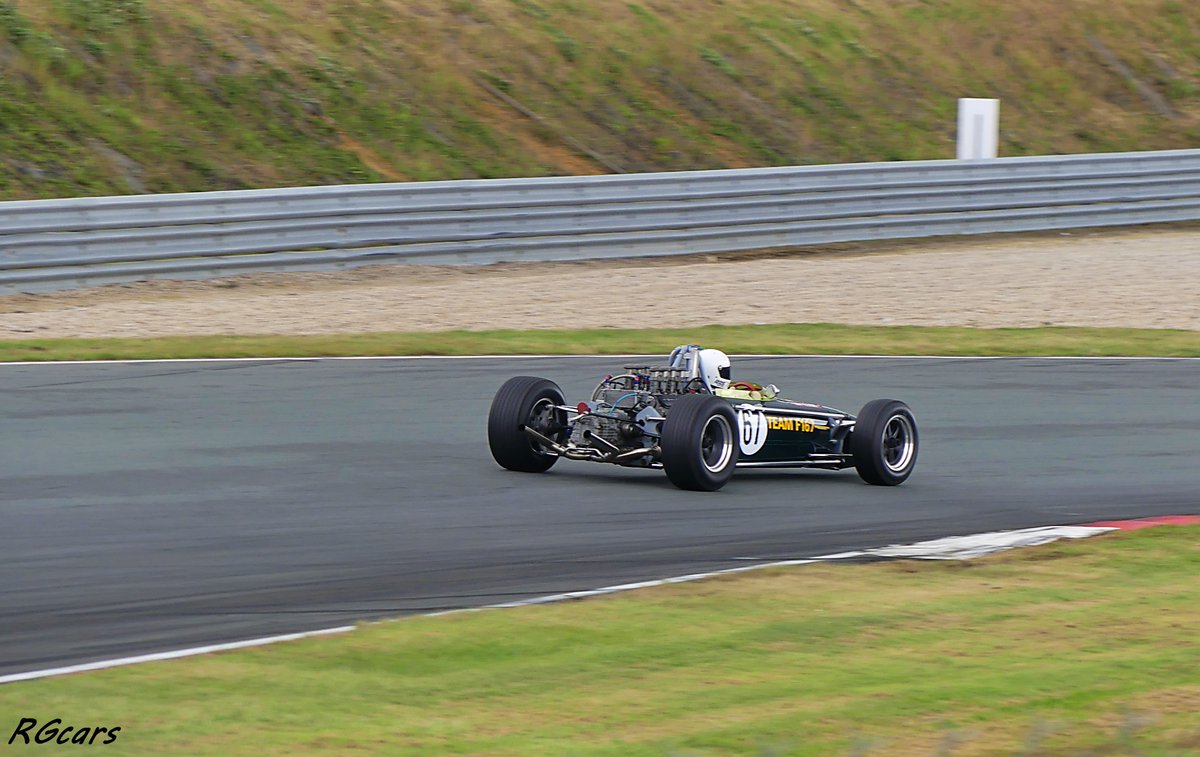 RGcars85's tweet photo. quel bonheur d'écouter et de voir ces Formula 1 tourner sur circuit #Sportetcollection #Formulaone https://t.co/Asvl4vOTsQ