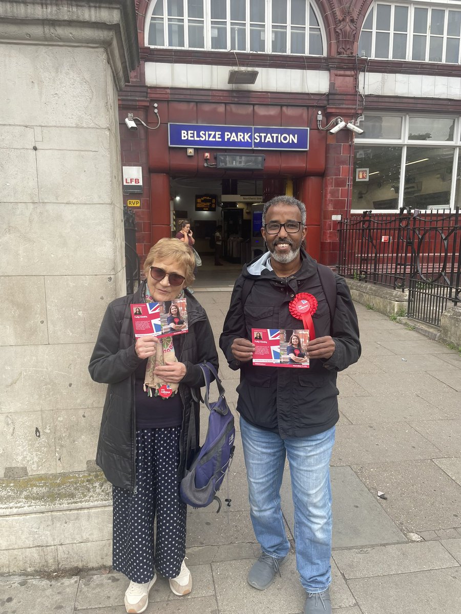 suleiman_osman1's tweet photo. A lot of positive feedback #belsize people are calling for change.
Specially π to @CreativeCamden
@UKLabour
#votetulipsiddiq https://t.co/YvS9l53Yfp