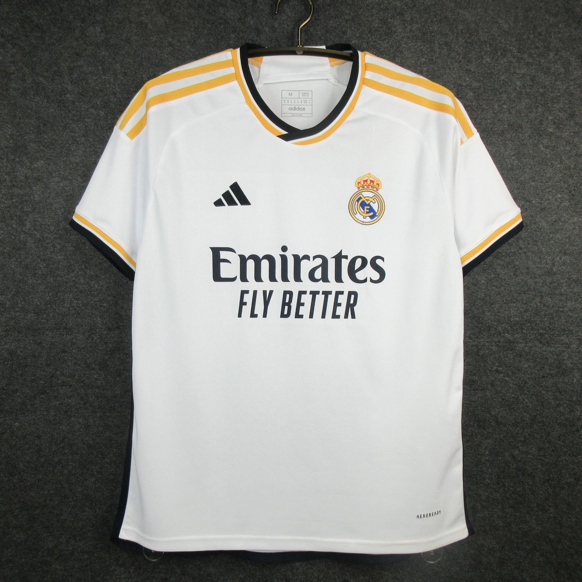 Mundo_MadridCF's tweet photo. ¡Hoy me pongo loco!

Voy a regalar 2 camisetas nuevas del Real Madrid por el fichaje de Mbappe! 

Requisitos:
• Dar RT a este tuit.
• Seguir a @BoutiqueSports_ 
• Etiquetar a varios amigos para varias participaciones. (Opcional)

Fecha de Sorteo: Este proximo Viernes 📅 https://t.co/R2fOxtqnTC