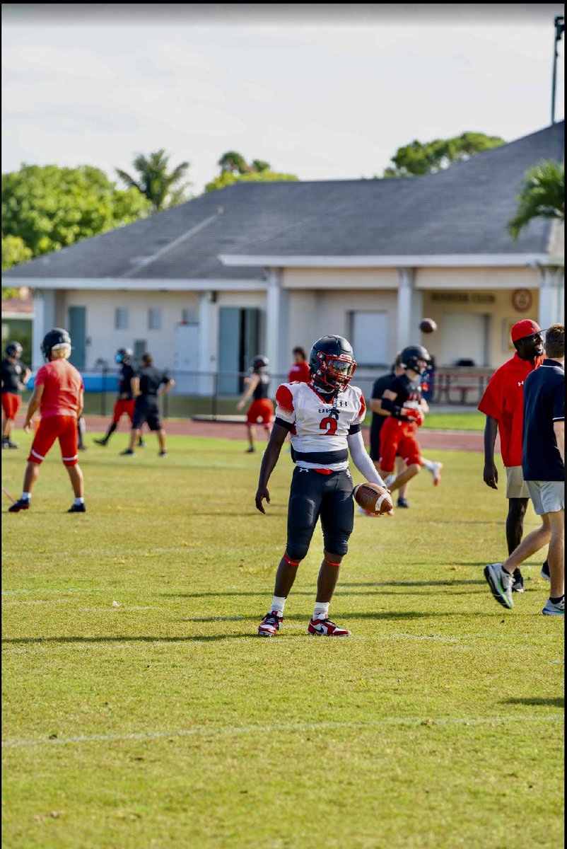 Randolph Wilkerson Jr.. Sophomore C/o 2026 Athlete 5’10 175 GPA 3.5 Jupiter Christian School 11 TDs 520 all Purpose Yards 1nt 2 Fumble Recoveries Spring Game Stats 250- All Purpose Yards 1 TD Pass 175 Yards Passing 75 yards Rushing BET ON YOURSELF ‼️‼️‼️ JUNIOR SEASON ⌚️⏳