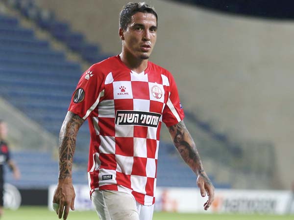 AchShelitz's tweet photo. @josuepesqueira7 
Imagine this, infront of 15k beer sheva fans screaming JOSUE JOSUE 
EVERY. FREAKING. MATCH
Brother, we will crown you as king.
Please make the right choice.
#Josue2HBSFC2024
#זרתותח https://t.co/I581kt8qhL