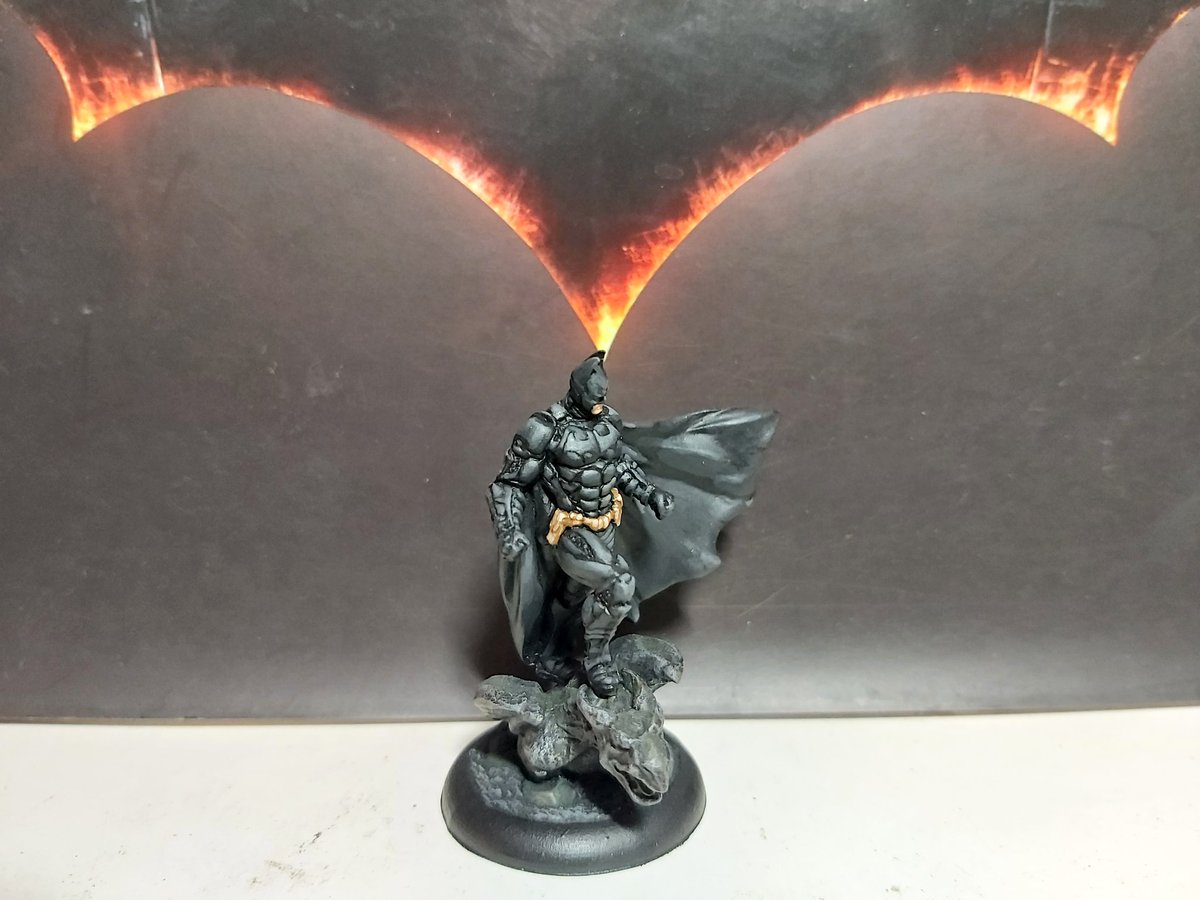 m3tr0n01d's tweet photo. Yesterday I finished Batman from the Arkham Knight game, thus closing a project 12 years in the making.
#KnightModels #BatmanMiniatureGame https://t.co/L4tHPZjqxU