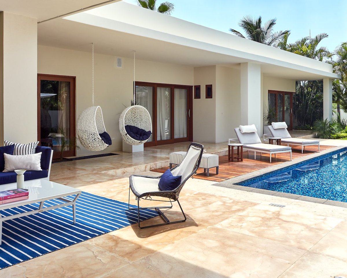 progressivedesf's tweet photo. Un oasis de serenidad en el corazón del hogar: diseño de interiores con una alberca como punto focal 🌊💙
#OasisDeSerenidad #DiseñoInterior #RelajaciónEnCasa #EstiloDeVidaLujoso #LosCabos #ProgressiveDesignFirm https://t.co/vlKcuiaio9