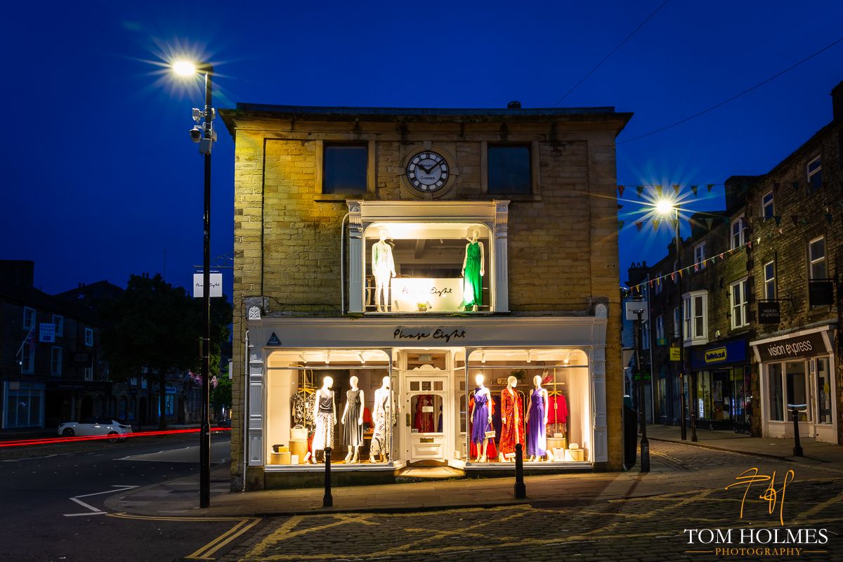 "Illuminated Skipton"
Yesterday evening presented ideal conditions for a brief photography session at dusk in Skipton town center.