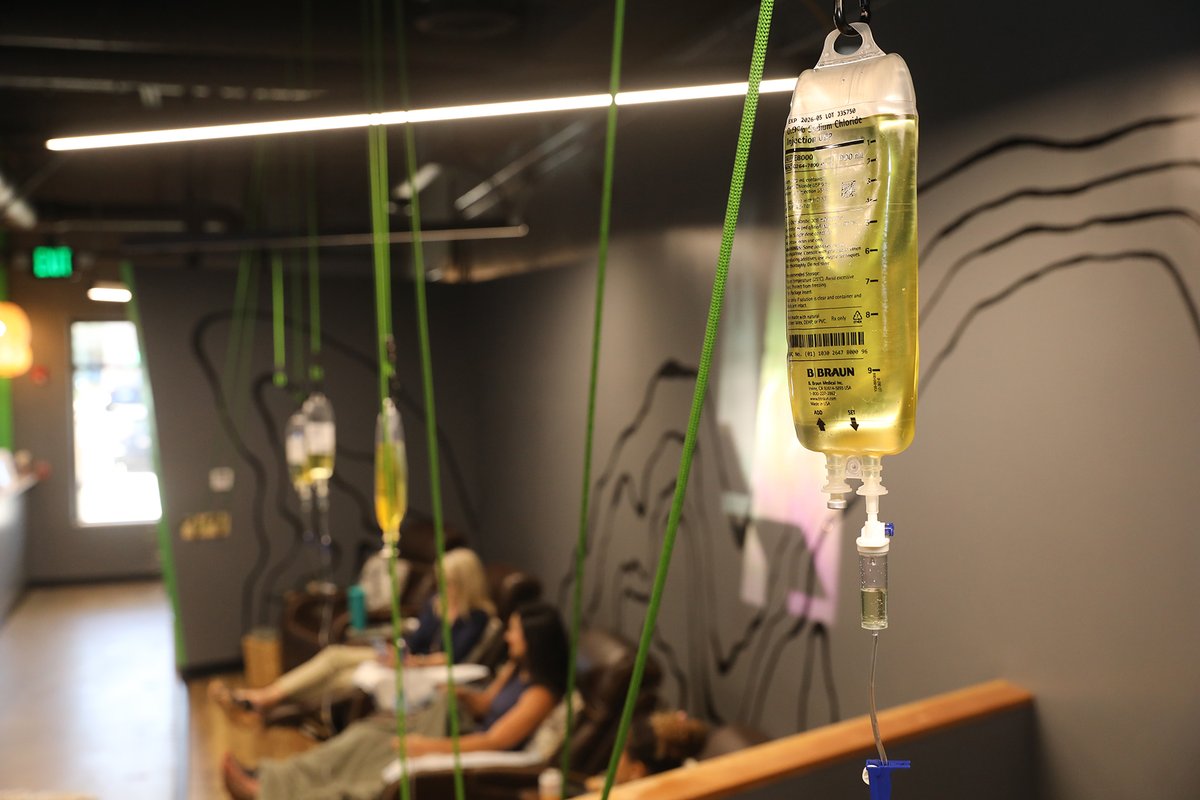 Onus_IV's tweet image. The Power of Connection
Connection: The bond linking people through shared feelings or experiences. 🤝

Shared experiences foster unity and understanding. When was the last time you felt truly connected to someone? Share your story! 🌟💬 #Connection #SharedExperiences #Belonging