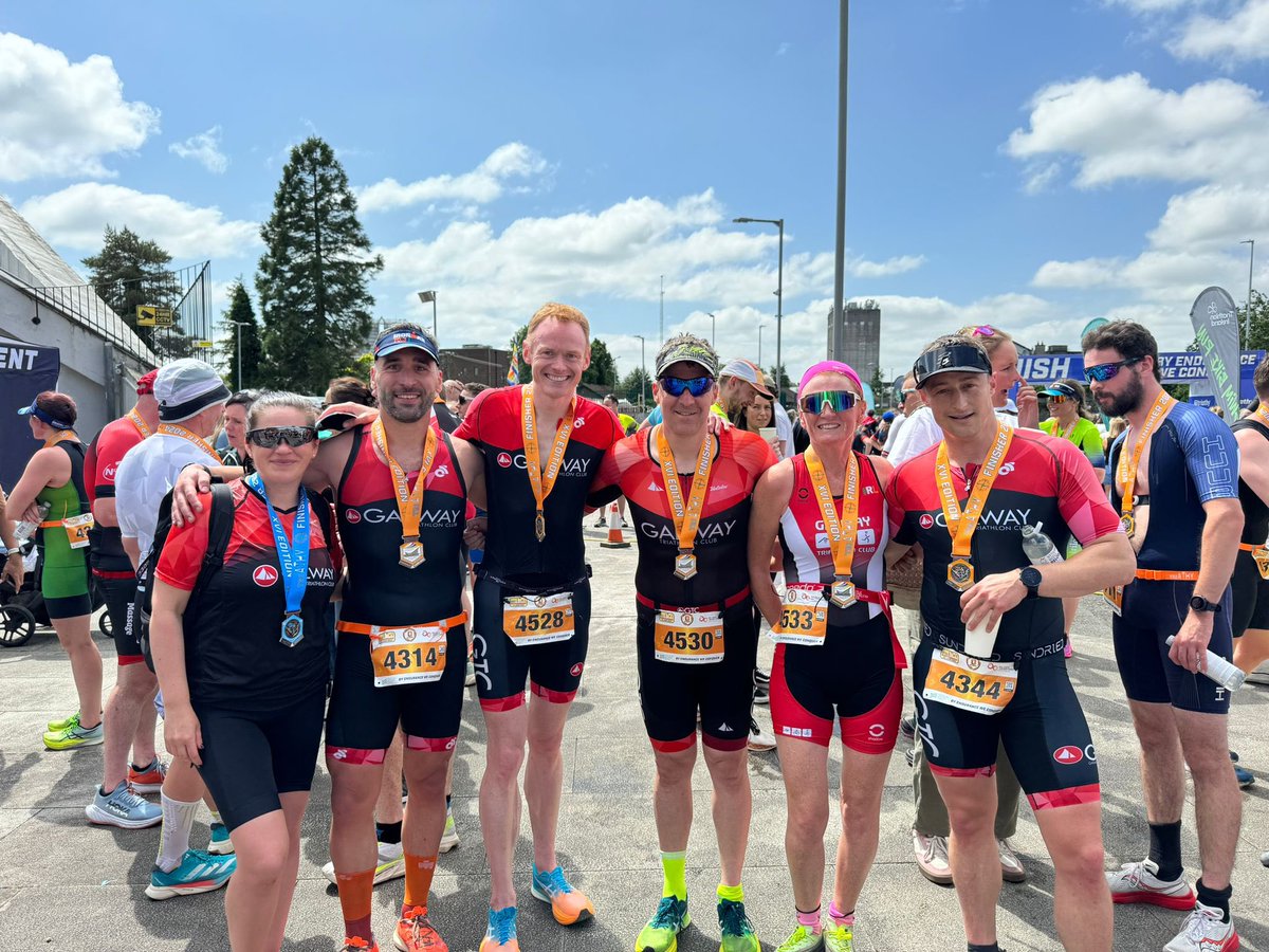 ProfJaneWalsh's tweet photo. Fantastic day out with club-mates competing in the @tri_ireland National Series Olympic Triathlon in Athy where 1,000 participants lined up. 🏊🚴‍♀️🏃‍♀️ Surprised and delighted to win my category 🥇#TriathlonIreland #TriAthy #triathlon #SwimBikeRun #Triathlete #SoreLegs https://t.co/D0M7AlqHj9