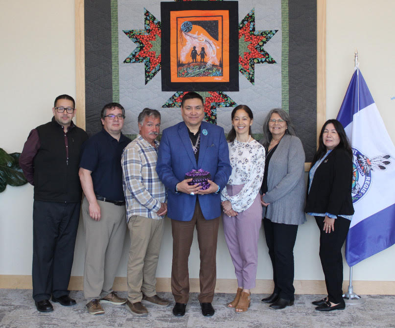 USETINC's tweet photo. The Saint Regis Mohawk Tribal Council welcomed US Department of Transposrtation Assistant Secretary for the Office of Tribal Government Affairs, Arlando Teller, to cultivate a partnership focused on improving transportation infrastructure in Akwesasne. 
https://t.co/p4sRMJNNXm https://t.co/0QLjKOKHxj