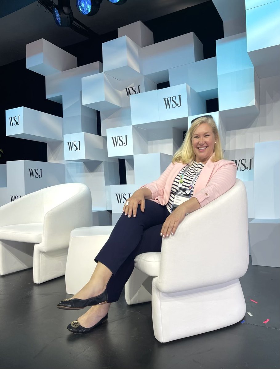megrhodus's tweet photo. A look @WSJ “The Future of Everything Festival”. Proud to be part of this team! Three days, programming on two stages, chef’s table dining experiences and a giveback day! #WSJ #wsjfuture #wsjfoefestival #clientsuccess #events https://t.co/hiVBsrqQPh