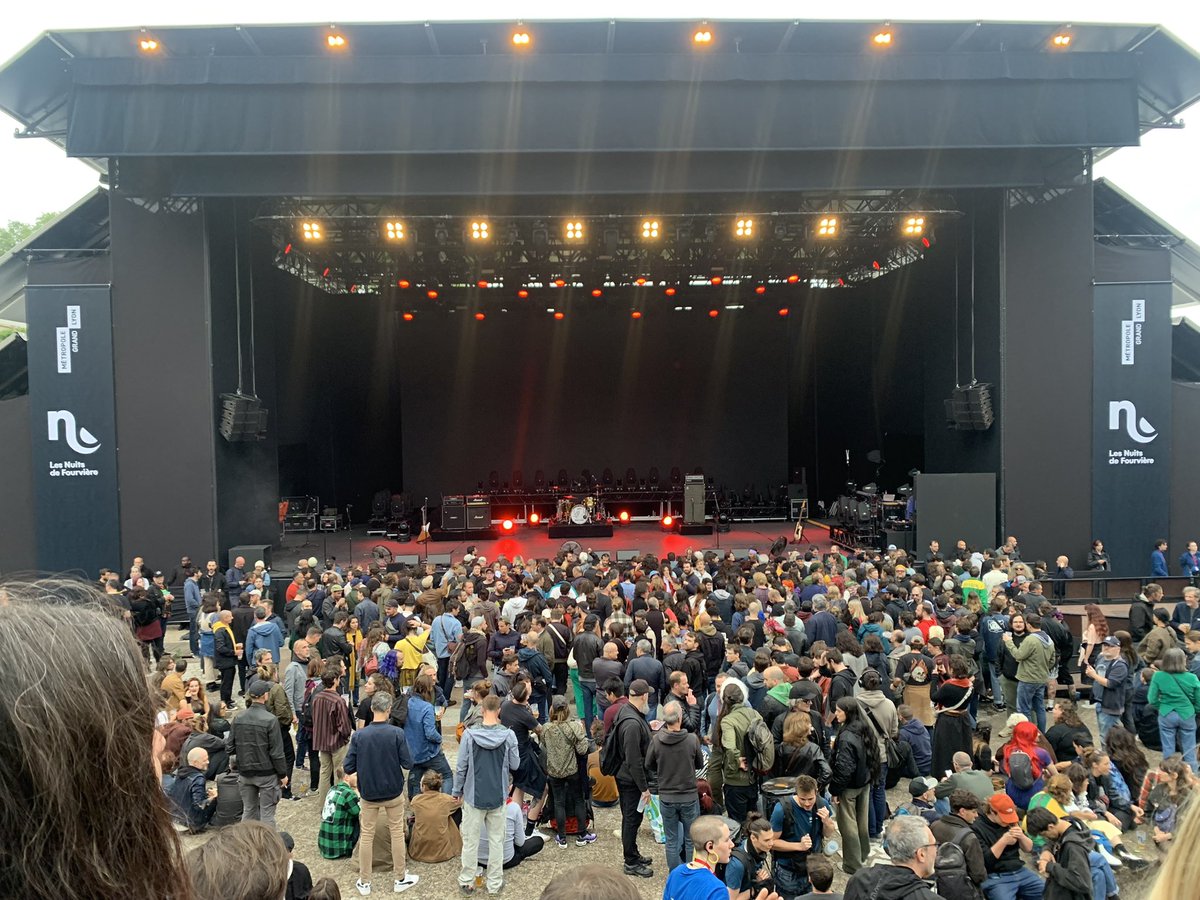 C’est parti pour voir <a href="/kinggizzard/">King Gizzard</a> aux @fourviere, on est trop hype 🔥