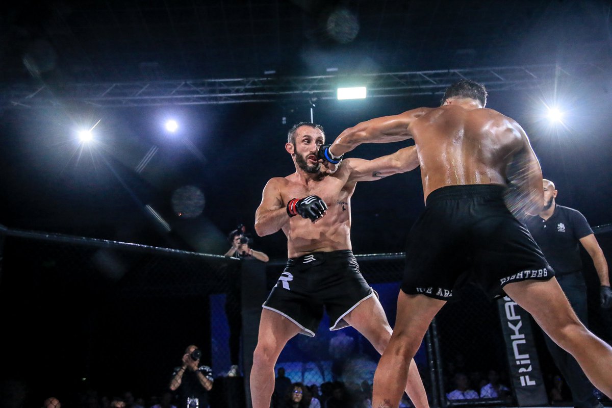 Thibault Colleuil x Dawoud Som

Combat Pro 3x5 min 

Victoire de Thibault Colleuil par KO technique au 3è round

✅ WARRIORS NIKAIA MMA
🇫🇷 Nice, France
📍Salle Leyrit, 06300 Nice 
📆 25 mai 2024

Abonnez vous pour ne rien louper de l’actu Warriors Nikaia MMA 📲