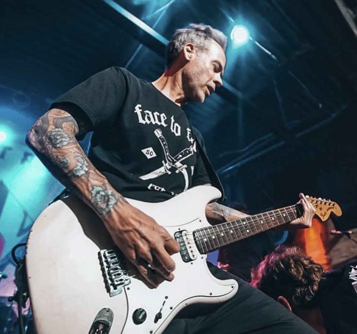 Strung Out tweet media