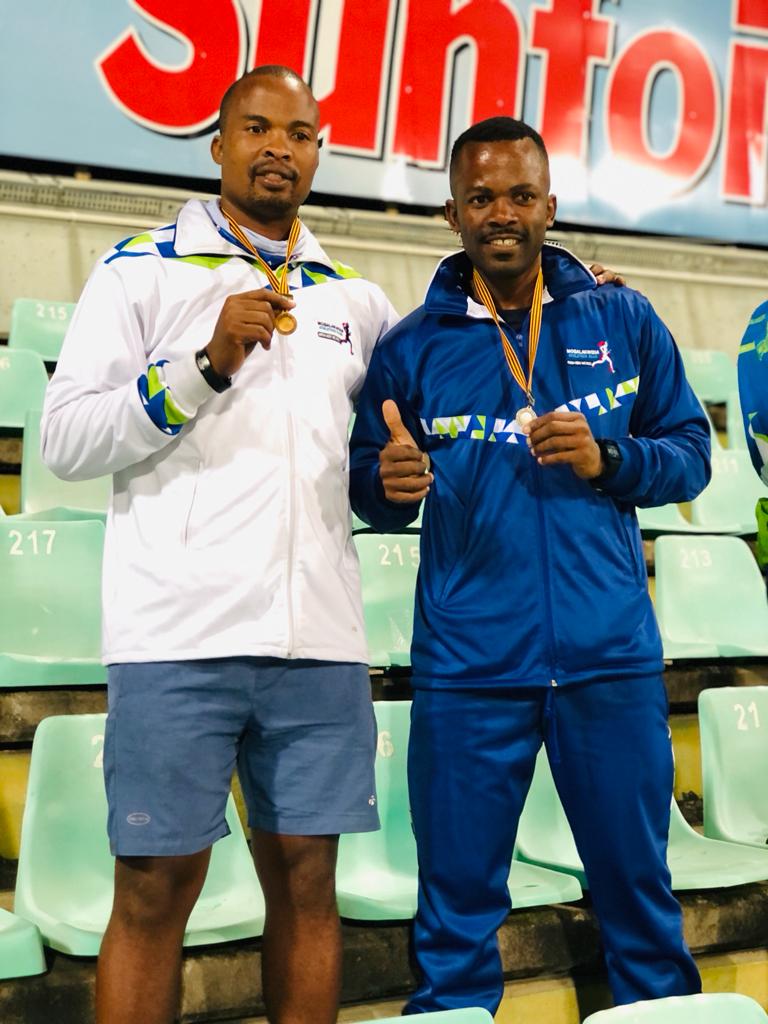 21/27 @TlouMathiba from Waterval/Vergenoeg Village also going for his 3rd consecutive @ComradesRace. You have trained, it is now or never, go and run your own race. Goodluck Kolobe ya Bjatladi! Lerato ke leo 💙 🤍 💚 #FromHereWeRise #ReDiKwena #IPaintedMyRun #TrapnLos