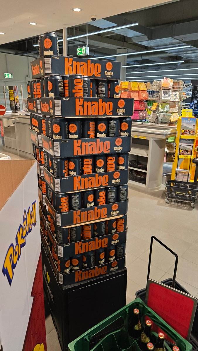 DarthPixelDE's tweet photo. Jetzt auch in der westfälischen Provinz bei nem Edeka zu finden. Feier ich grad sehr. :D

@KnabeMalz @HandOfBlood https://t.co/bpYoSkXOz3