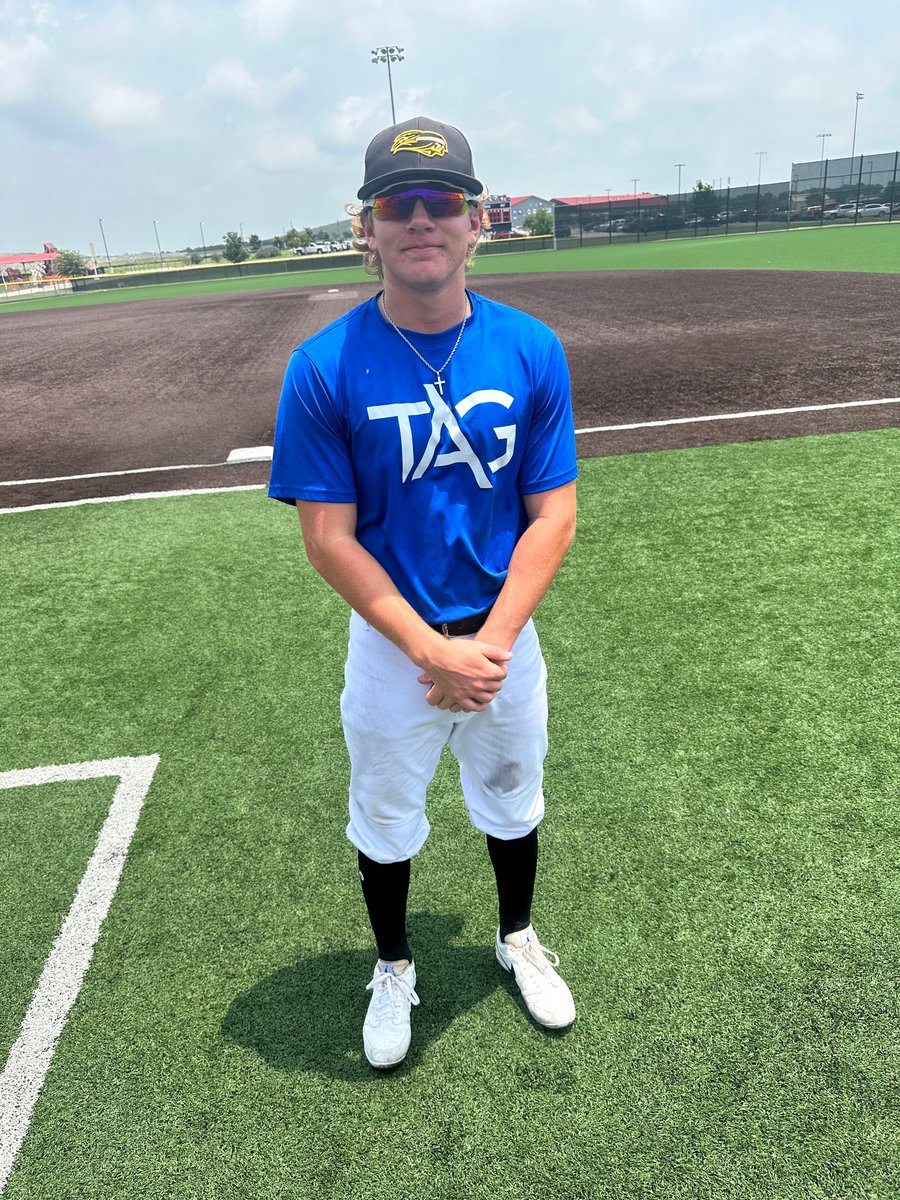 FiveToolSCL's tweet photo. F: Diamond Prospects Baseball 1, TAG Baseball 3
PoG: Tyler Ness 2-3, RBI
Pitcher: Jensen Cockwell 3 IP, 7K, 0H, 0R https://t.co/0GNxOEslQl