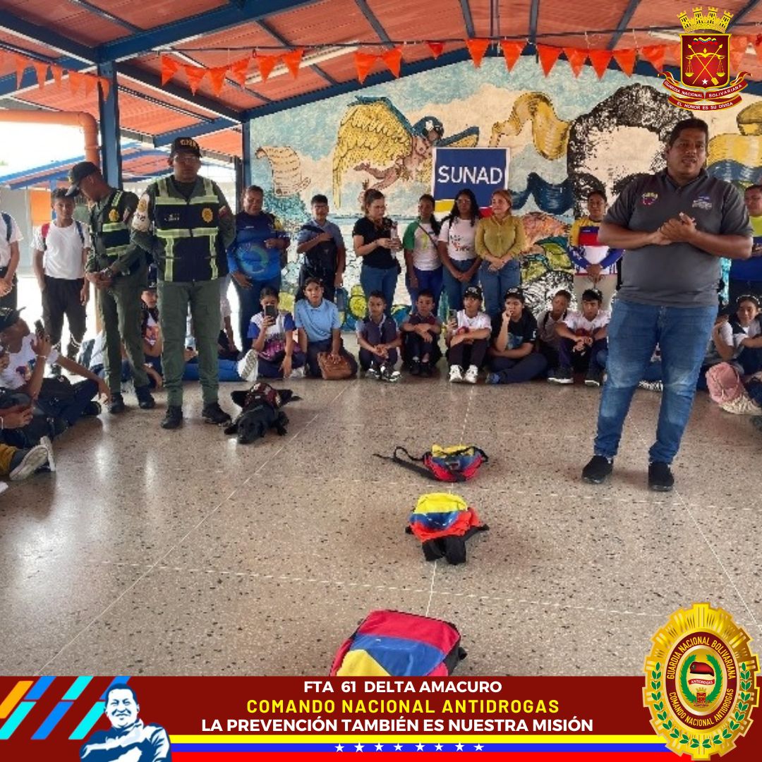 Ella es "Sasha" semoviente canina destacada en la FTA Delta Amacuro de la .<a href="/GNB_antidrogas1/">Antidrogas GNB</a>, está capacitada para la detección y búsqueda de drogas; y también presta servicio en materia de prevención en las Escuelas. 

Heroína al servicio de la Nación. 🇻🇪 #CNA #GNB #Sunad
