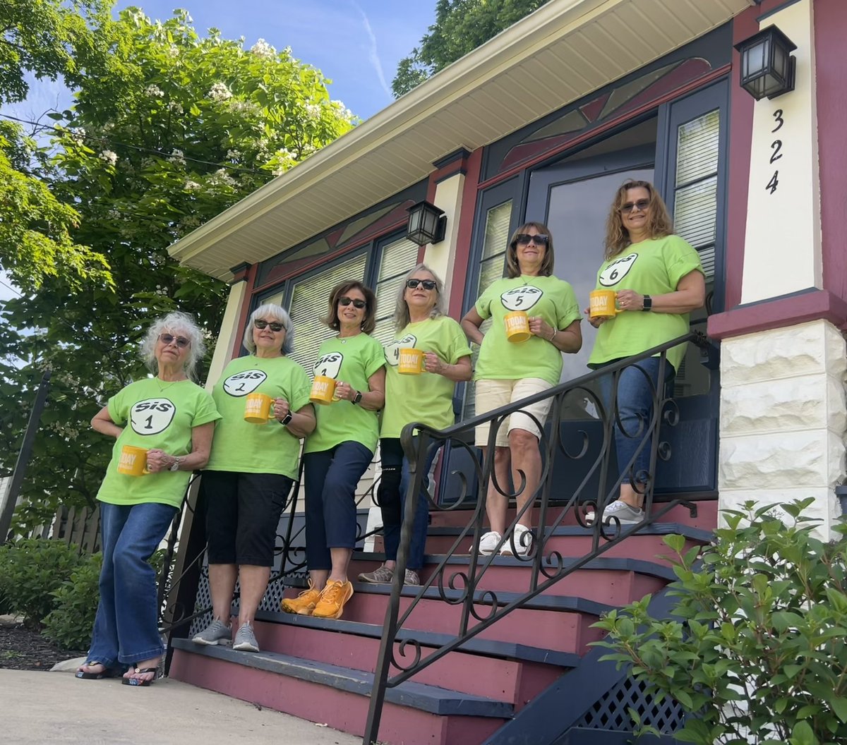 Lisa M. Gomez tweet media