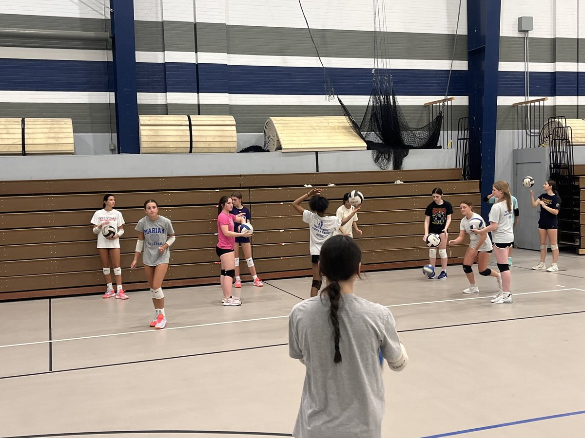 MarianHS_VB's tweet photo. Awesome first day of volleyball summer workouts! 💪 Back at it tomorrow, ready to keep grinding! Go Knights #wogwag #WEOFEO @marianhssports @NICathletics @ihsvca https://t.co/QdCADdif7A